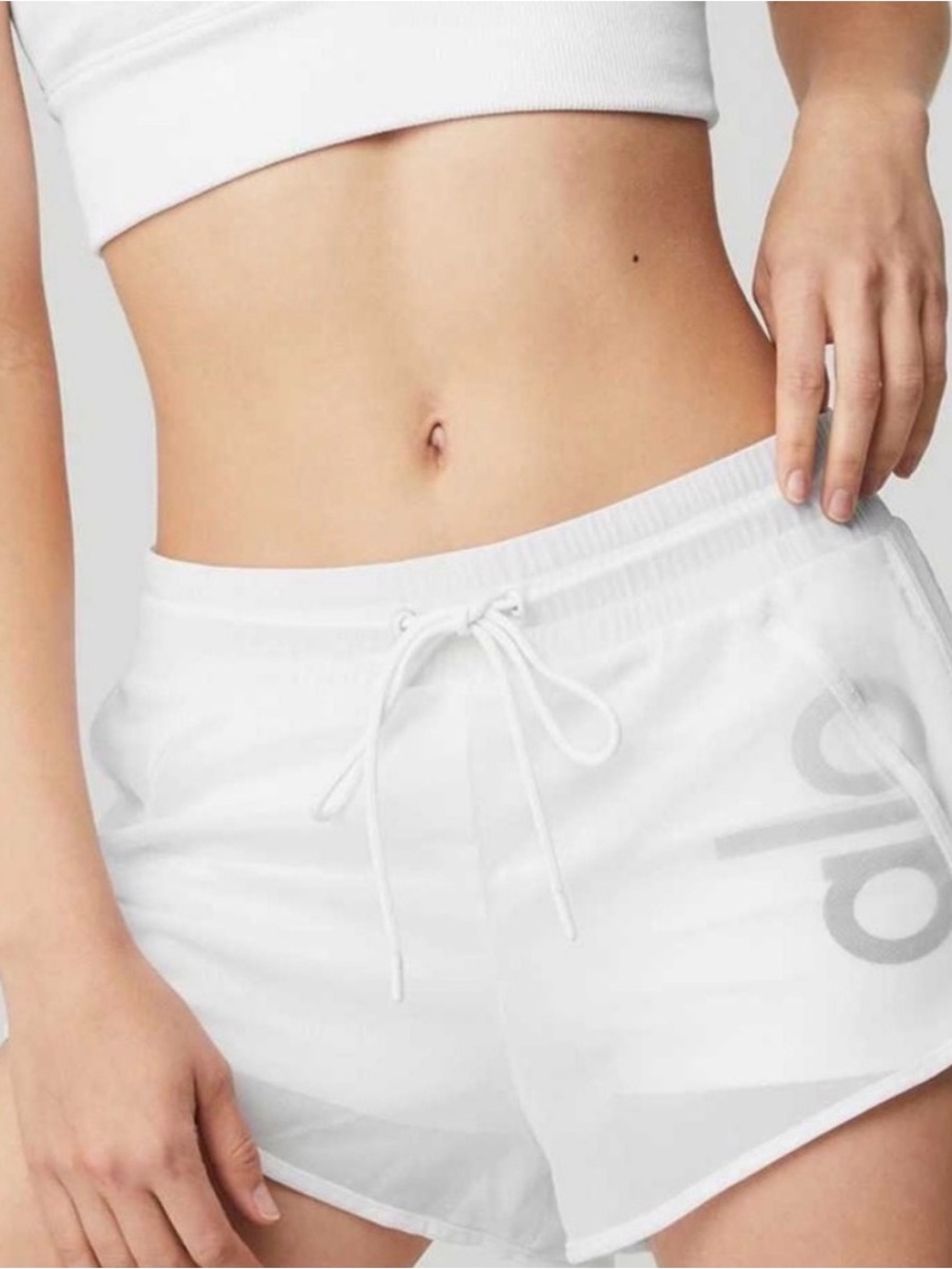 ALO Ambience Shorts - White